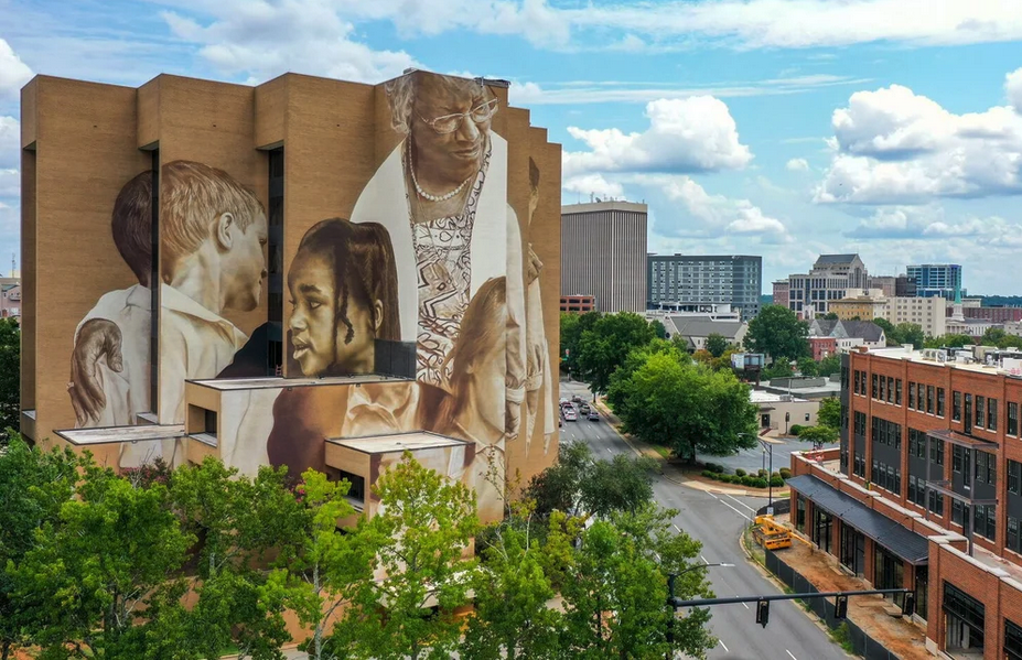 The Relocation Buyer Problem: How 3D Tours Help Agents Serve Buyers Who Can't Visit